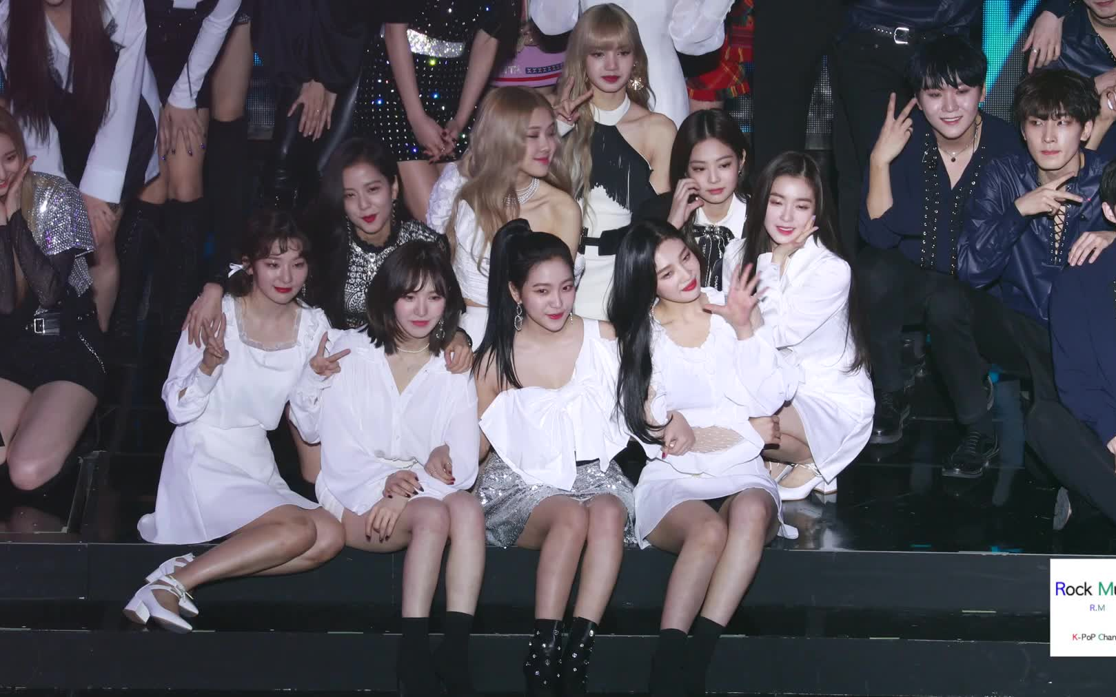 velvet】9人拍ending写真friendship认证直拍190123 粉丝狂喊redpink!