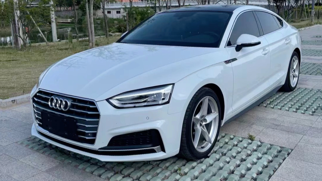 准19年奥迪a545tfsl高功率纯进口最美轿跑4门无边框车门