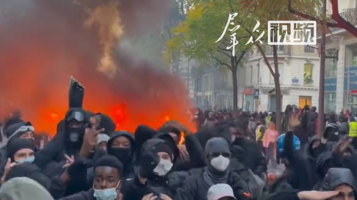 法国爆发近年来最严重暴力骚乱，数十万人上街抗议打砸抢，百年市政厅遭焚烧，约1200人被捕。