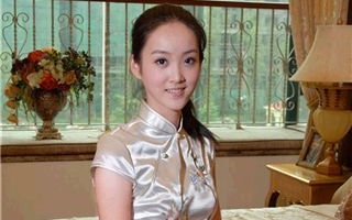 女演员,流行乐歌手,时尚模特,主持人王芊小姐生活照和旗袍图片集(1)