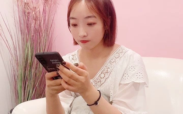 小胸显大的小妙招,心机女都不知道!哔哩哔哩bilibili