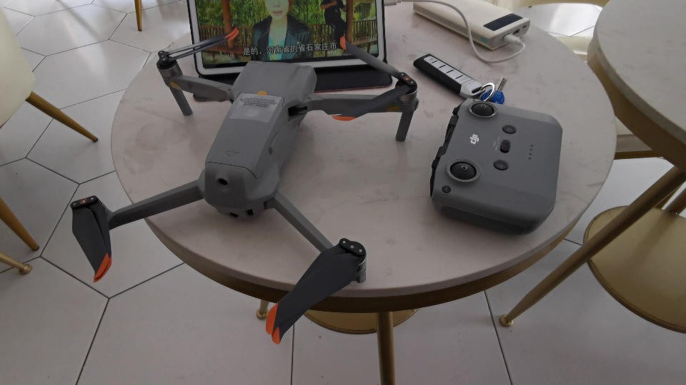 大疆御air 2s 早上洞洞肆正式起飞