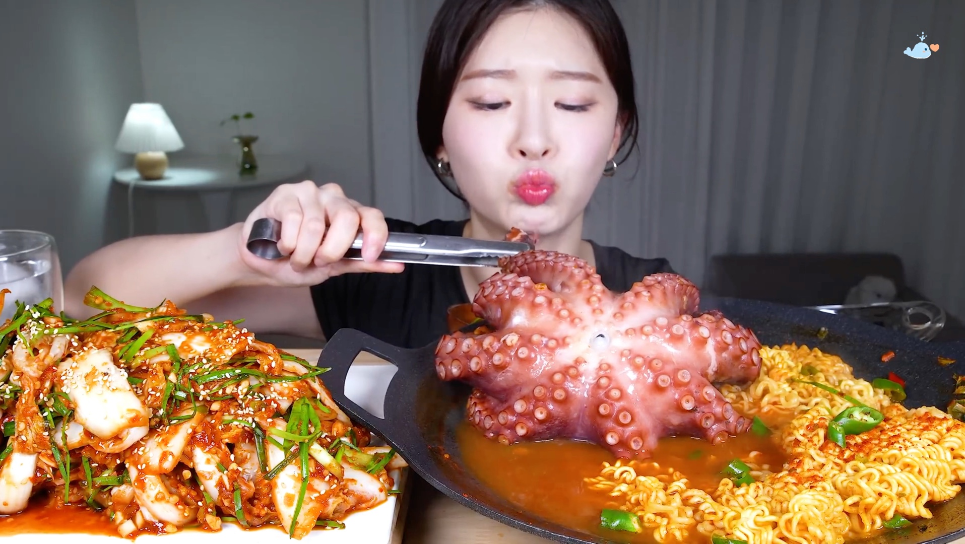 【只有吃和咽】fume 大章鱼面 咀嚼加速超过瘾!