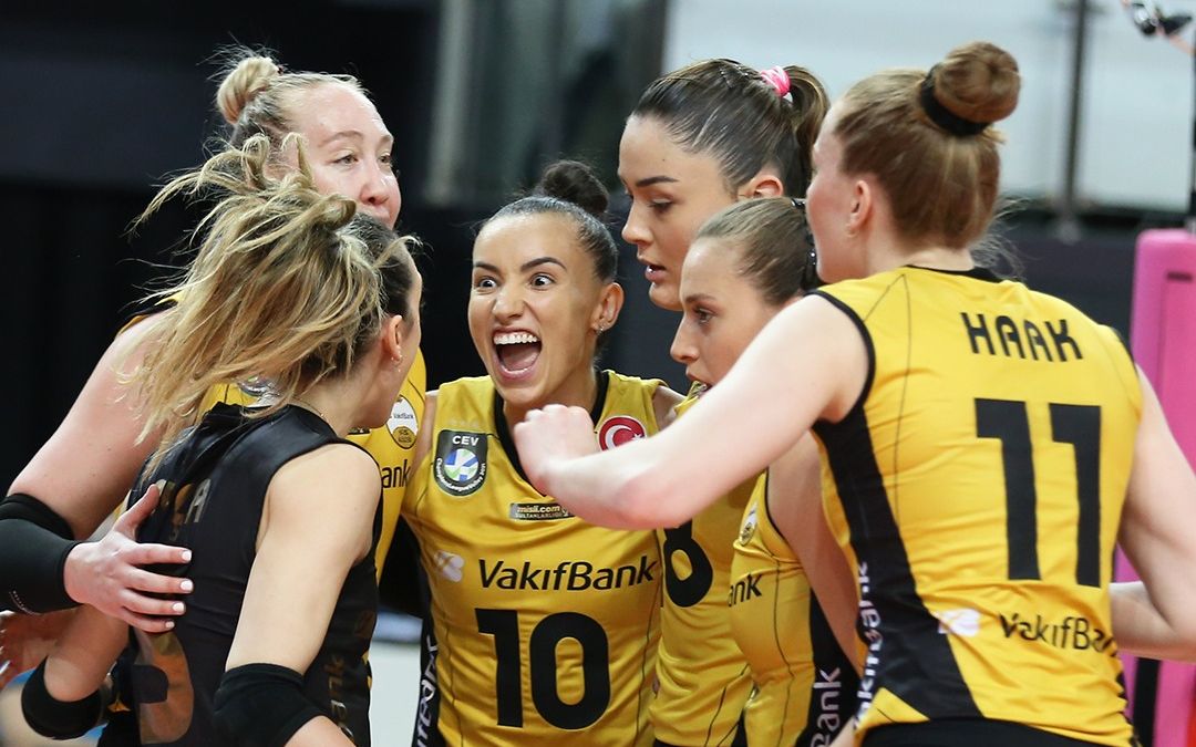 哈克,加比,范瑞克跳发重扣,联赛半决赛瓦基弗银行女排对阵土航