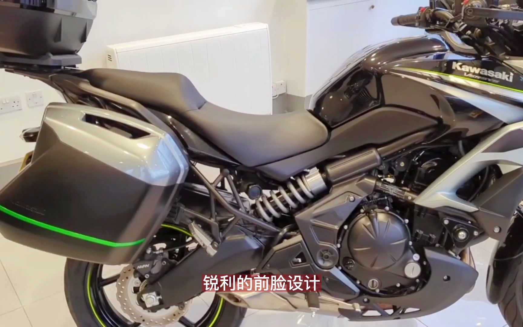 川崎650旅行摩托,标配三箱,动力强劲配abs,油耗4.5,售85500元