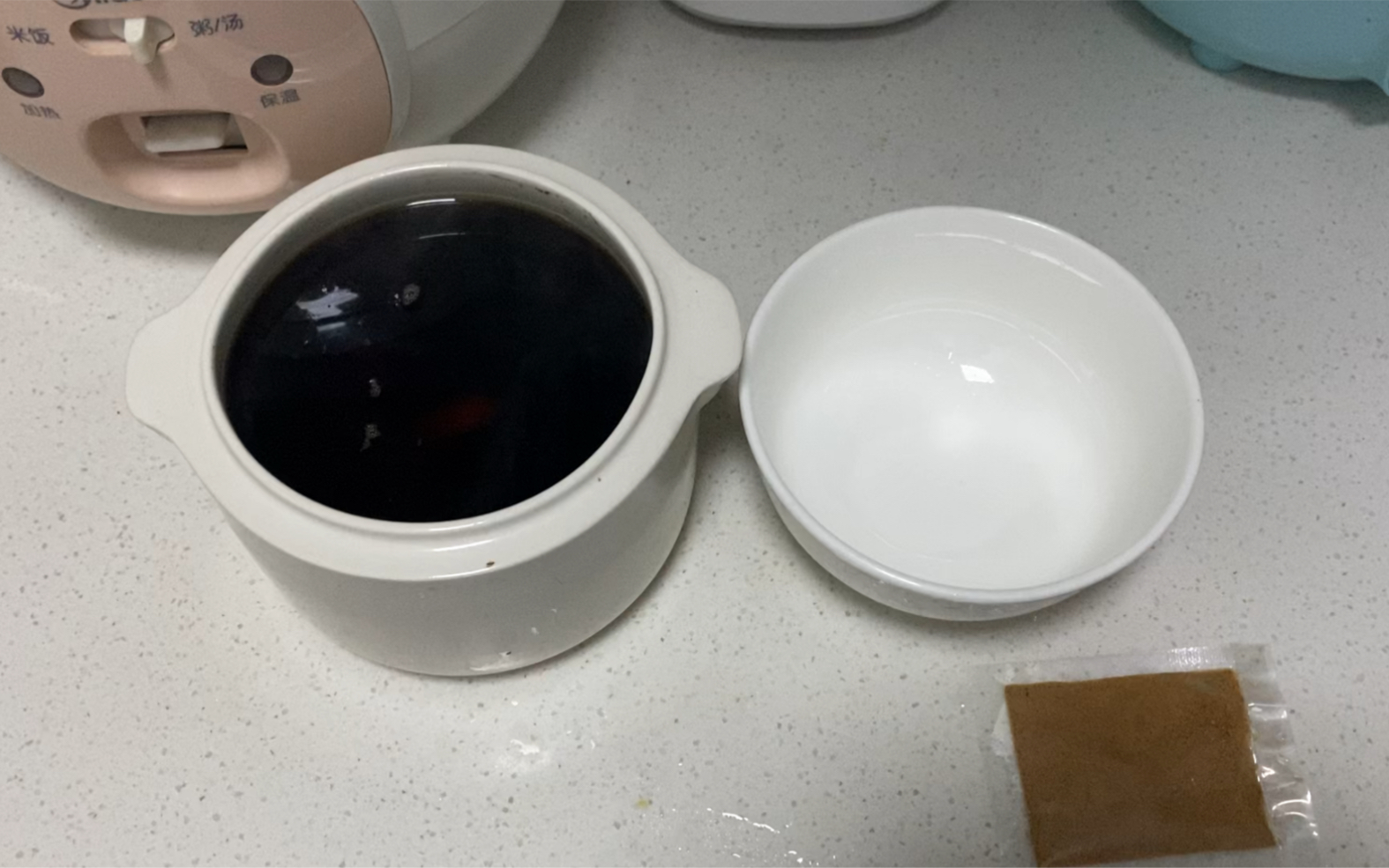 冬天就要喝四物汤阿胶粉加一碗水就够了我不小心加太多