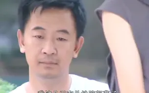 Download Video: 一个是前妻和孩子，一个是怀孕的妻子，男人该何去何从。 #我的观影报告 #精彩片段