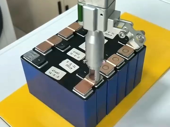 手持激光焊接锂电池