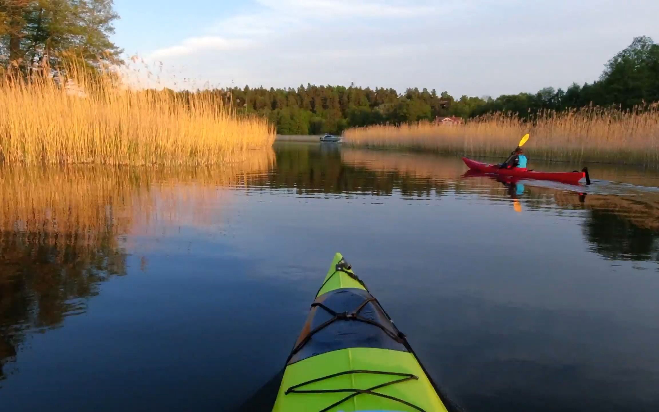 第一视角记录皮划艇追逐初夏的北欧海上日落 kayaking POV for sea sunset in Vaxholm, Sweden哔哩哔哩bilibili