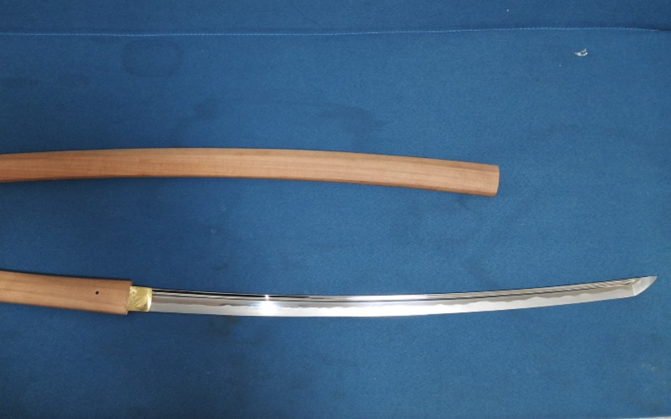 黑金剑社:玉钢技法锻造.互目烧开嗵白鞘打刀_哔哩哔哩_bilibili