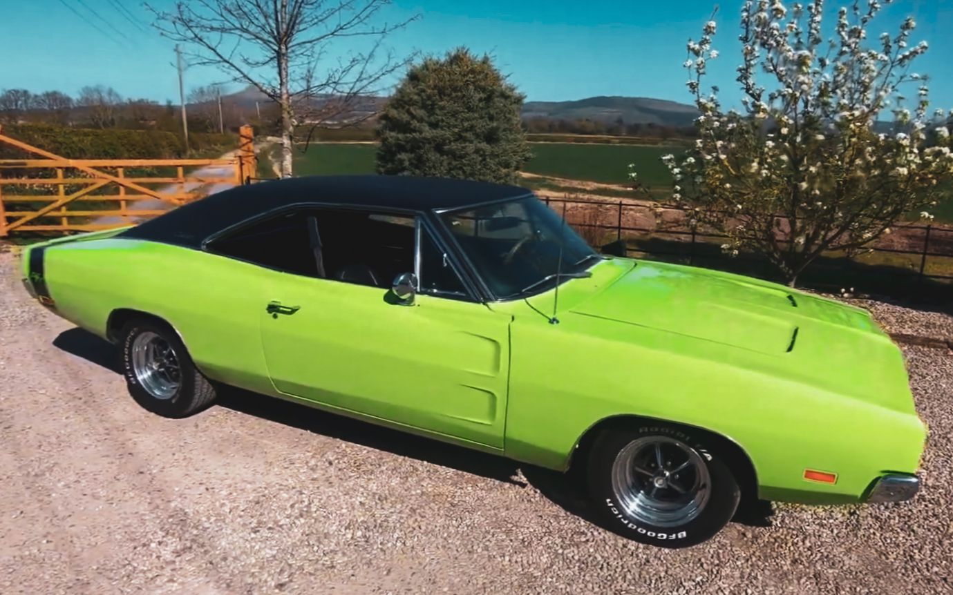 云驾驶1969道奇战马440v8se