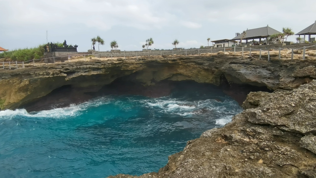 蓝梦岛恶魔眼泪