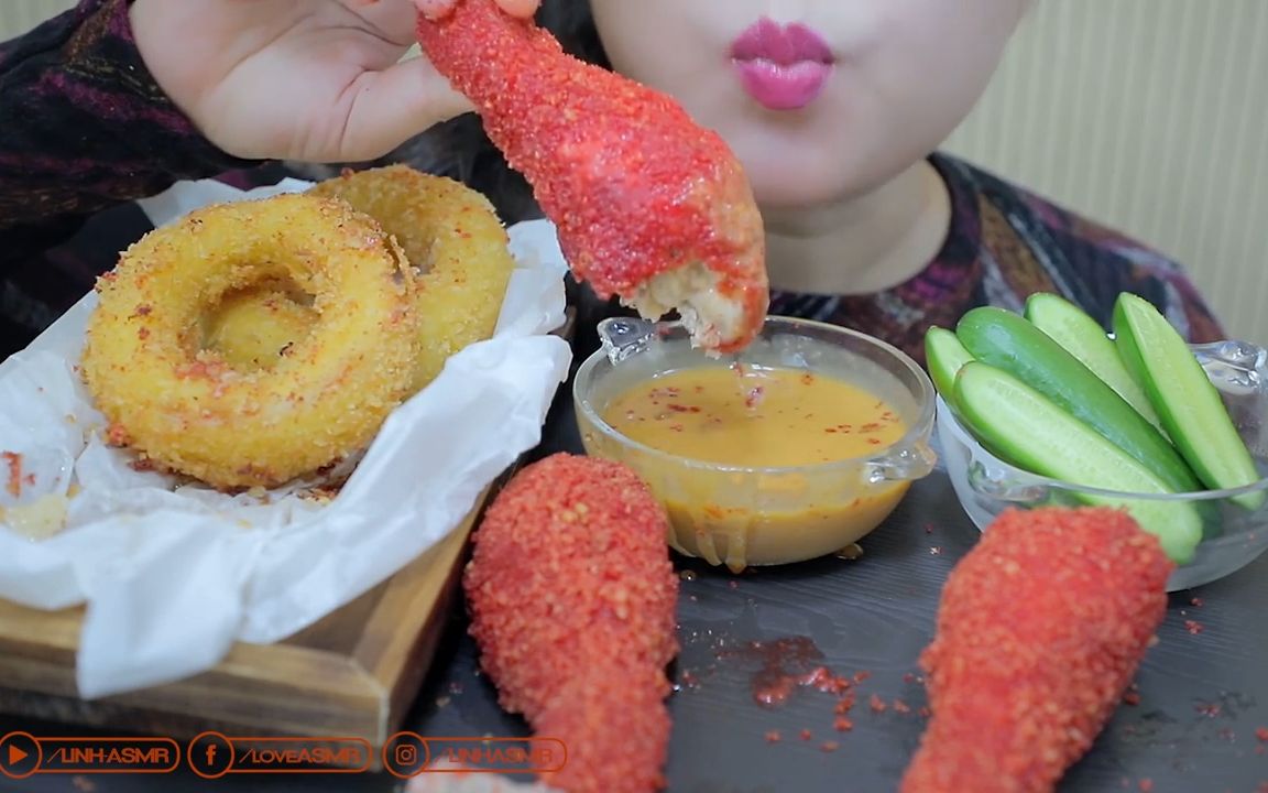 【越南吃播灵儿】美女洋葱圈和香辣鸡腿~w