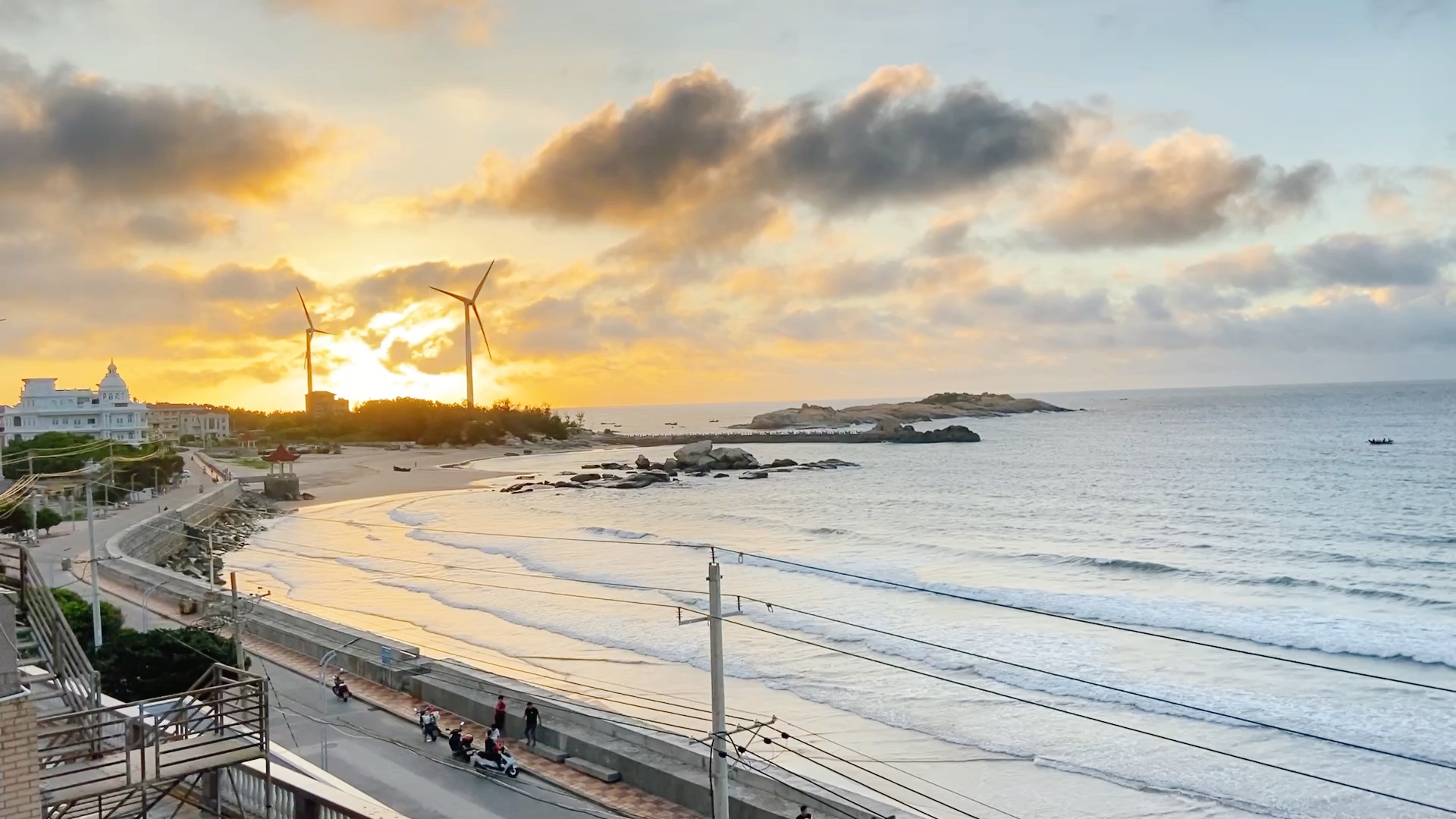 围头金沙湾-溜江村海岸,原画日出