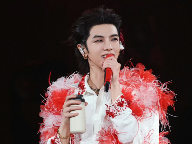【华晨宇】华晨宇2024火星演唱会贵阳站10月6日 "好像每次户外的时候