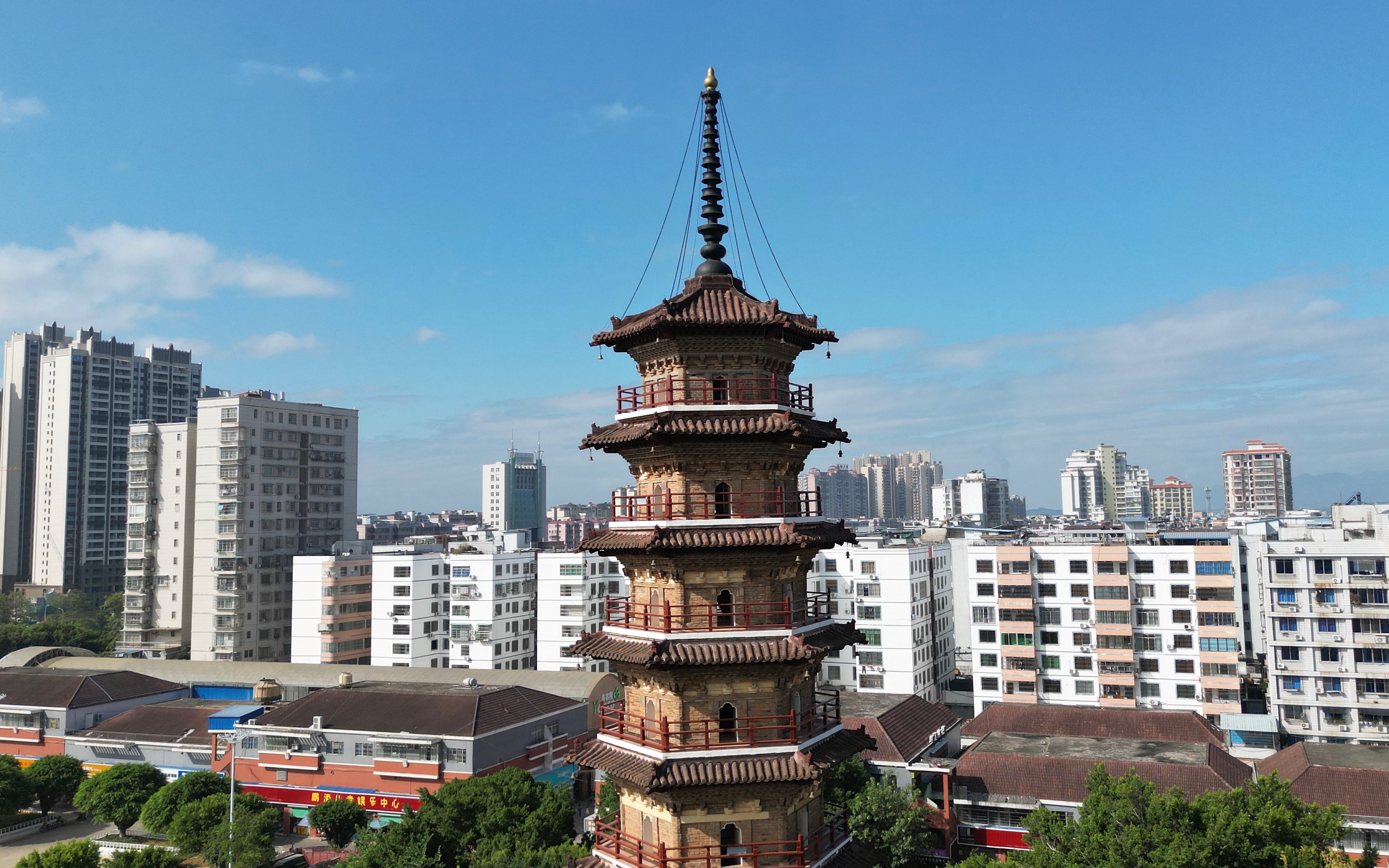 1000年前留下来的南雄三影塔最近不能登塔了