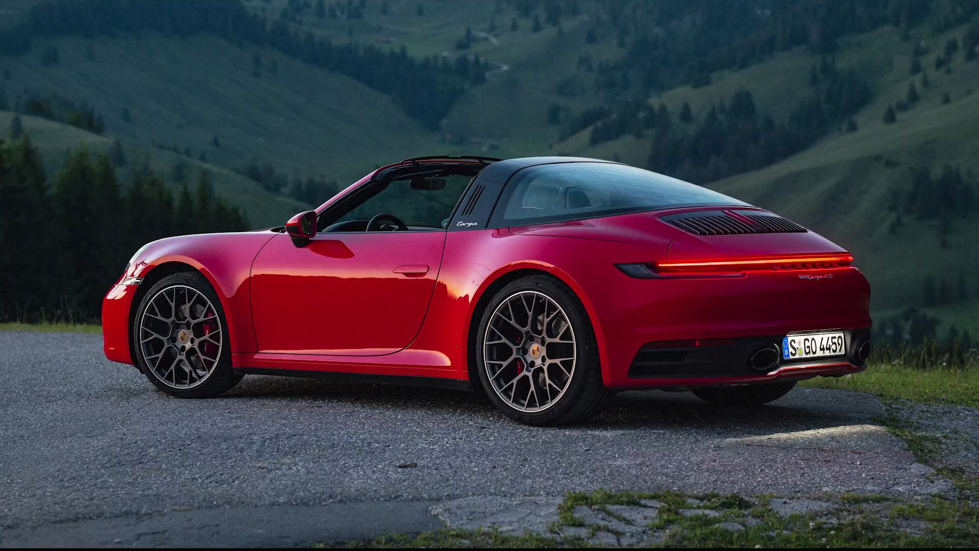 2021保时捷911targa4s内饰和驾驶小怪兽