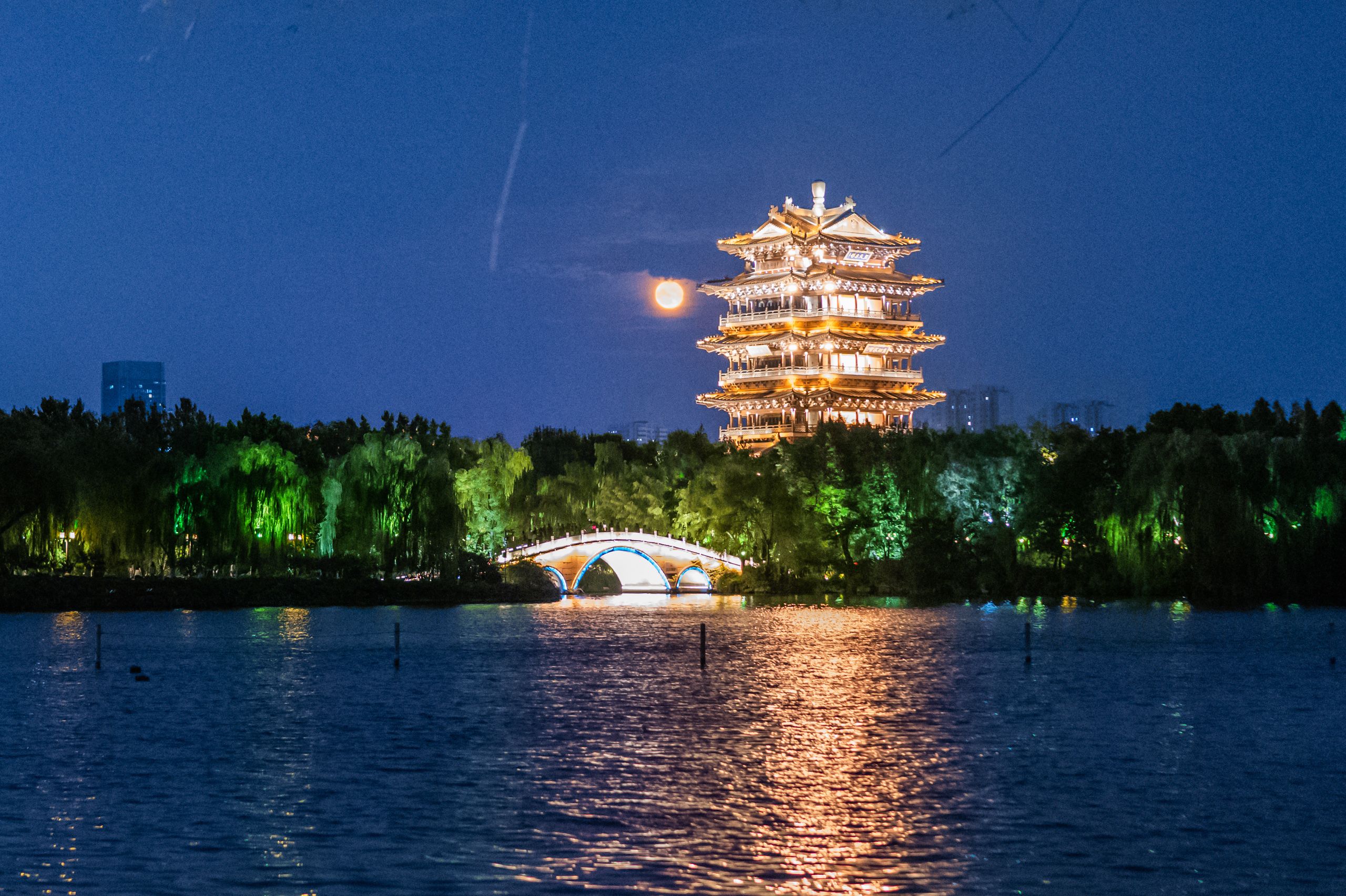 【原声】济南夏天的一天从晚19:30开始