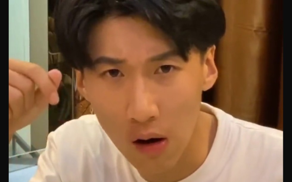 王摇摆不是otto电棍歪嘴