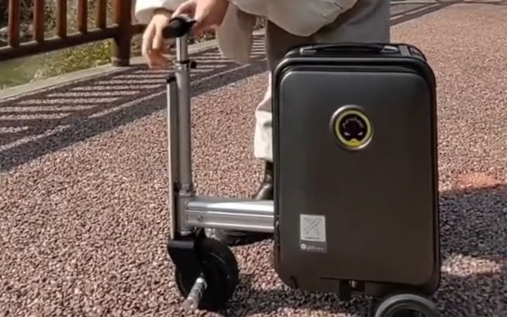 airwheel爱尔威blackpink,同款se3s电动智能行李箱,骑行登机拉杆箱
