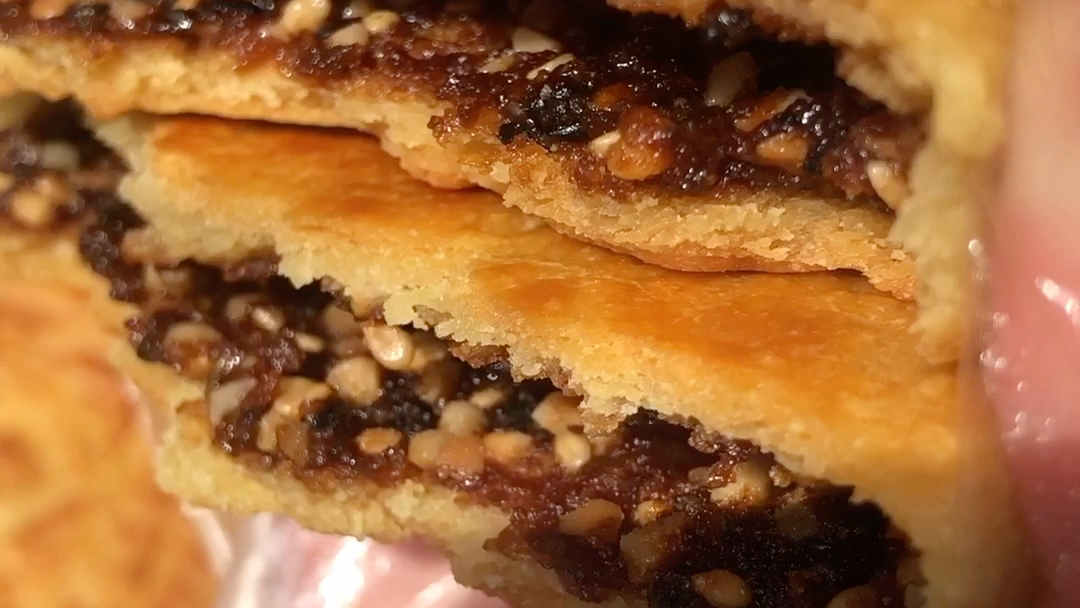 平遥庆义泉空心月饼