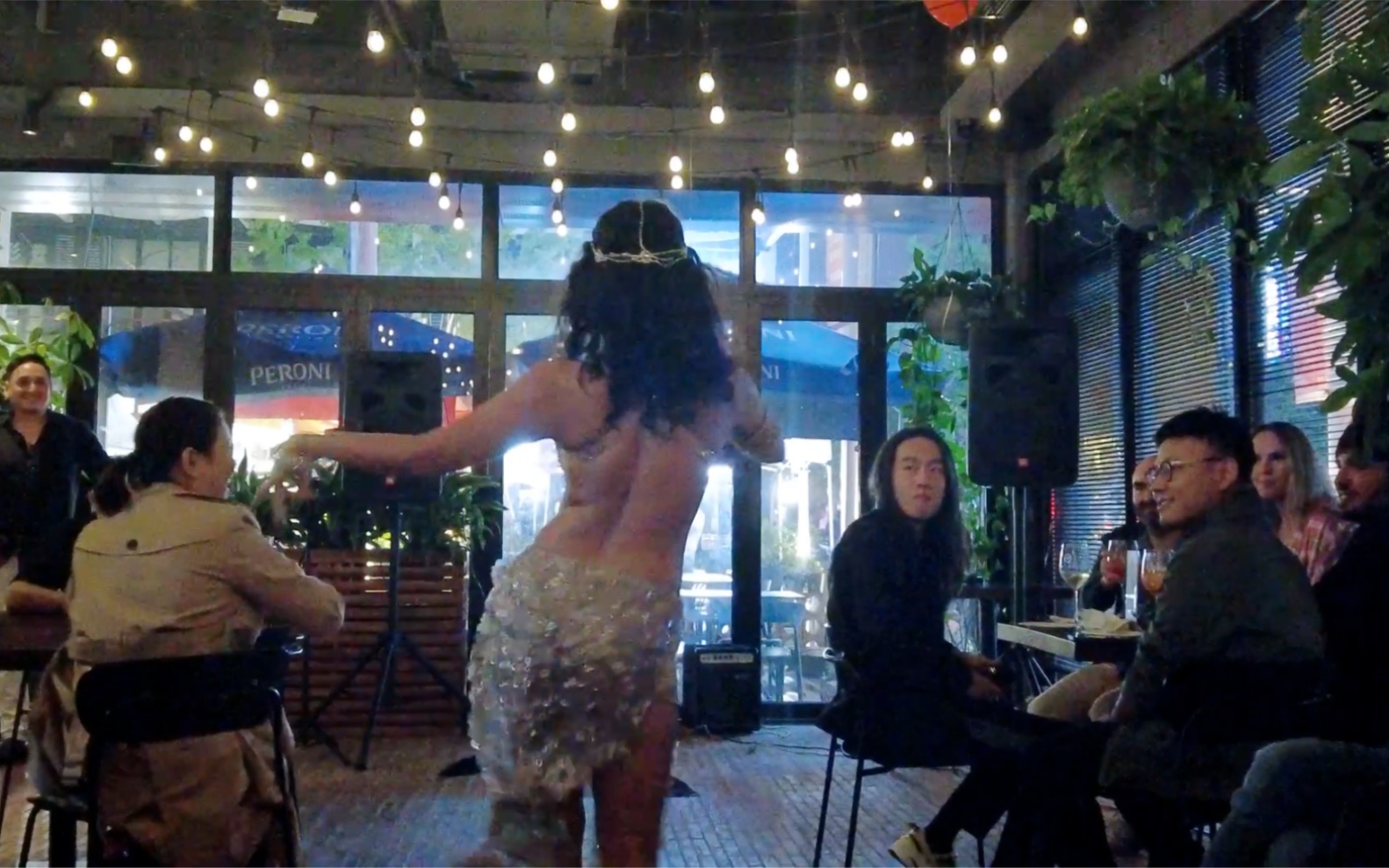 [图]Bellydancing show at 360 GRADI anniversary party by Simone FreeSole Dancing派对秀