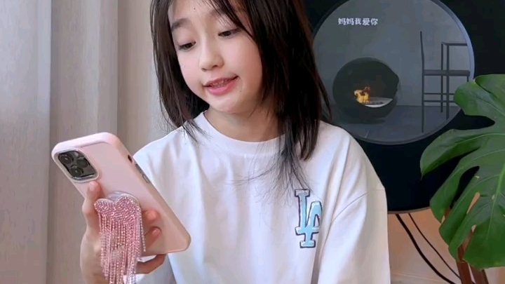 祝全天下的妈妈们节日快乐～coco陈芷琰!