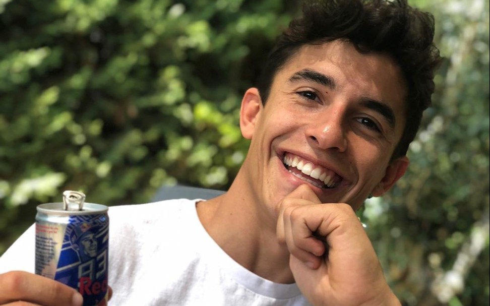 马奎斯marc márquez的可爱笑声合集,没想到你是这样的世界冠军