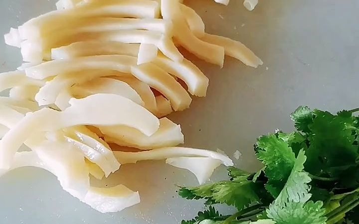 黄喉的切法教学.点击视频领取!