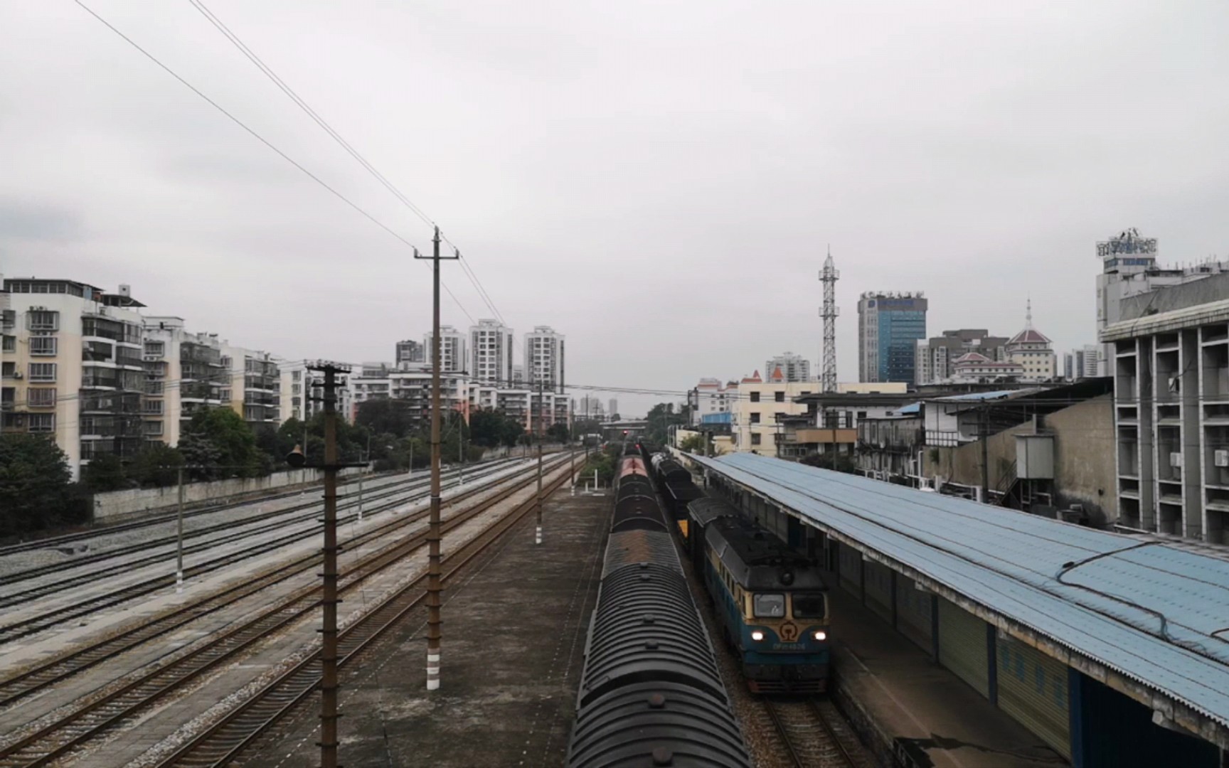 宁局柳段 df4d 4024停靠柳州北站-桂b不知名车迷-桂b不知名车迷-哔哩