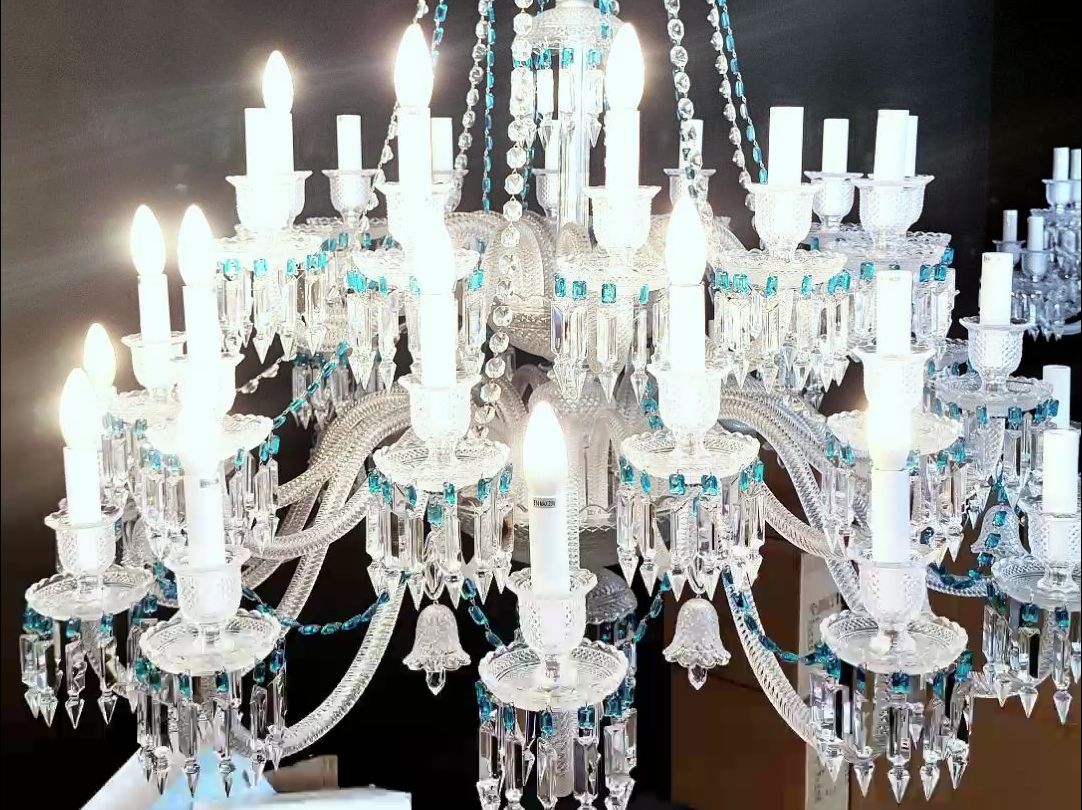谁能拒绝这么浪漫的水晶吊灯呢71