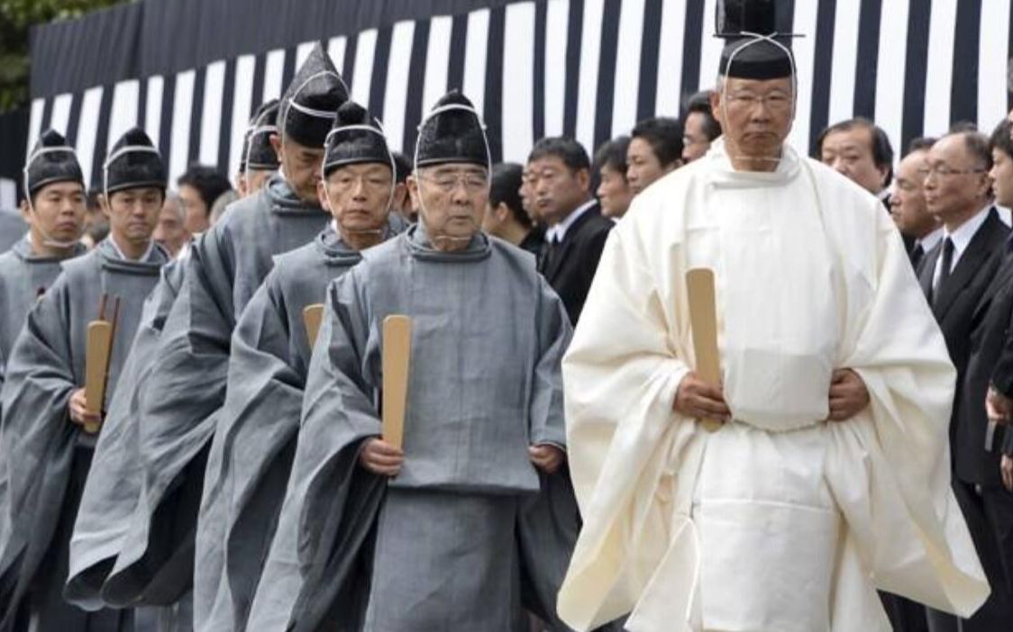 日本裕仁天皇去世,日方邀请中国参加葬礼,我国霸气回他四个字哔哩哔哩bilibili