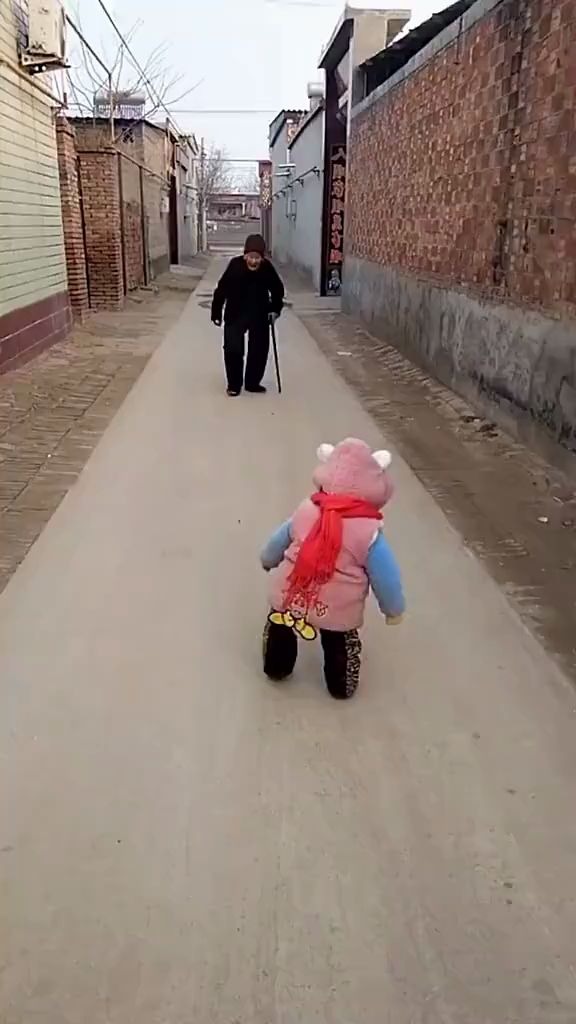 我曾是你你终会是我一个轮回的对视