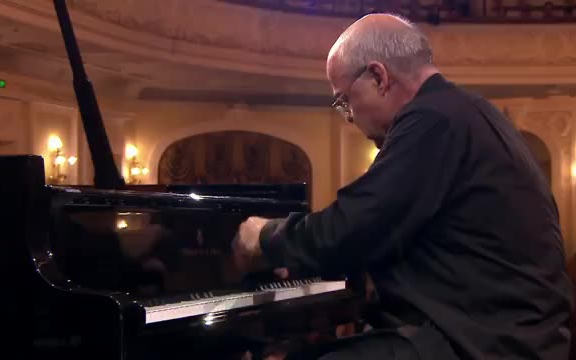 [图]托拉泽演奏普罗科菲耶夫第二钢琴协奏曲 Aleksander Toradze Prokofiev – Piano Concerto No. 2