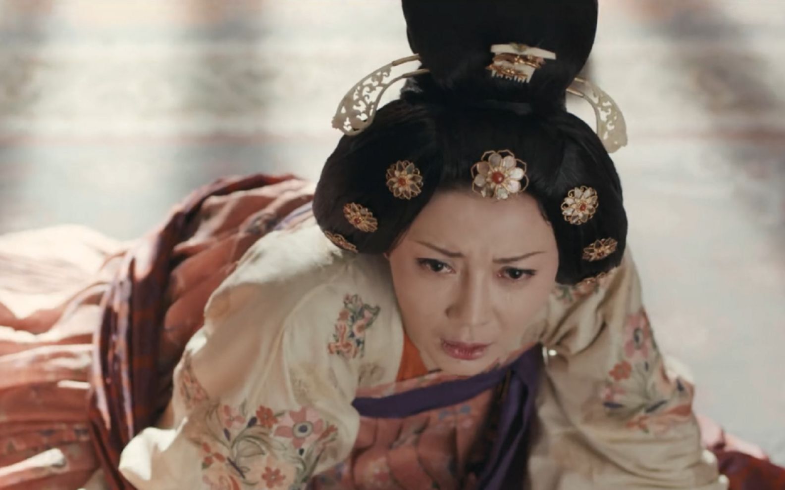 骊歌行:颜妃事发难逃一死,太子被圈禁陆琪流放,傅