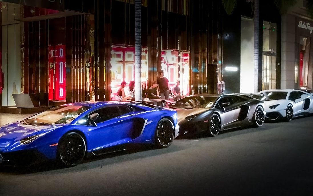 比弗利山庄华人超跑聚会,各路牛马齐聚一堂,壕无人性!