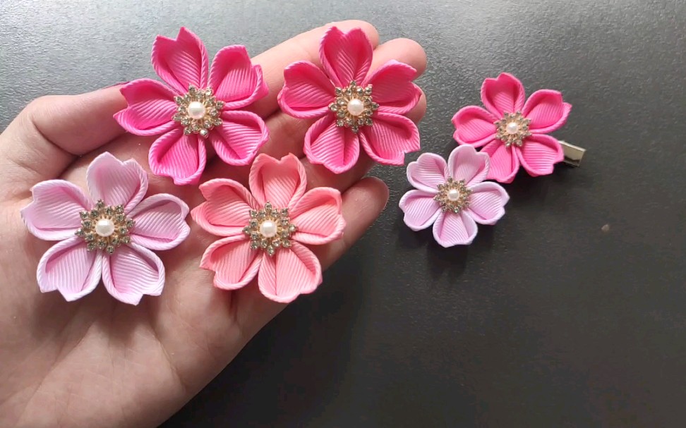 diy一朵可爱的樱花发夹简单易学一看就会哦