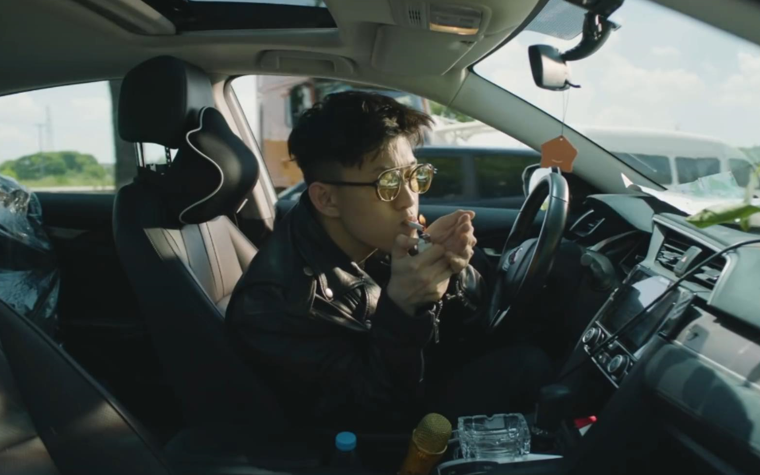 亚洲流行新歌速递richbriandoa官方mv官方歌词版mv