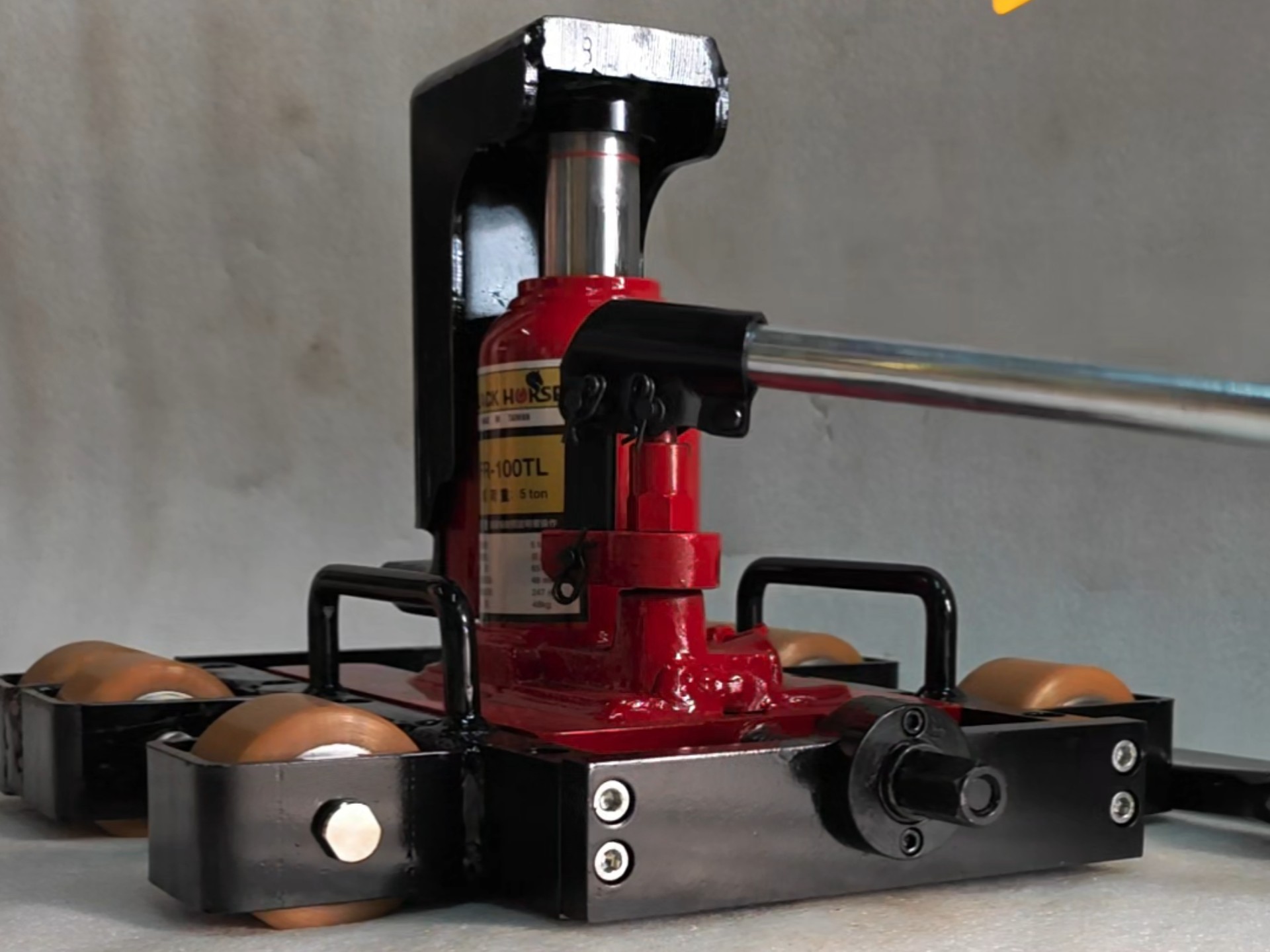 fr-100tl带滑轮爪式千斤顶有什么用途?具体操作演示