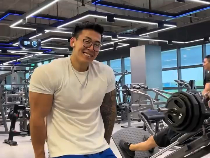 健身达人分享肌肉锻炼技巧