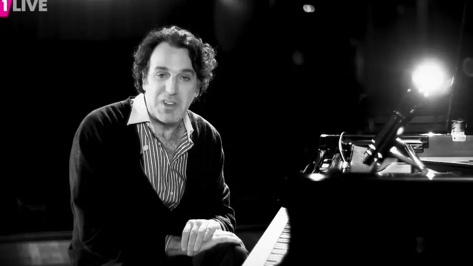 Chilly Gonzales' 'Pop Music Masterclass' takes on Lana Del Rey