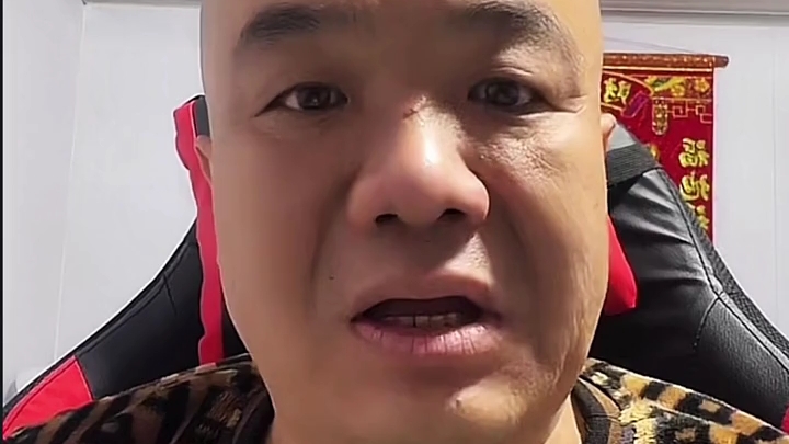 粉丝问刀哥是男是女,刀哥回答二椅子_哔哩哔哩_bilibili
