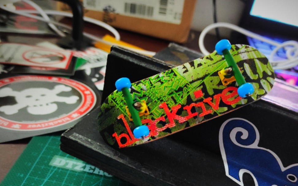 手指滑板开箱bw