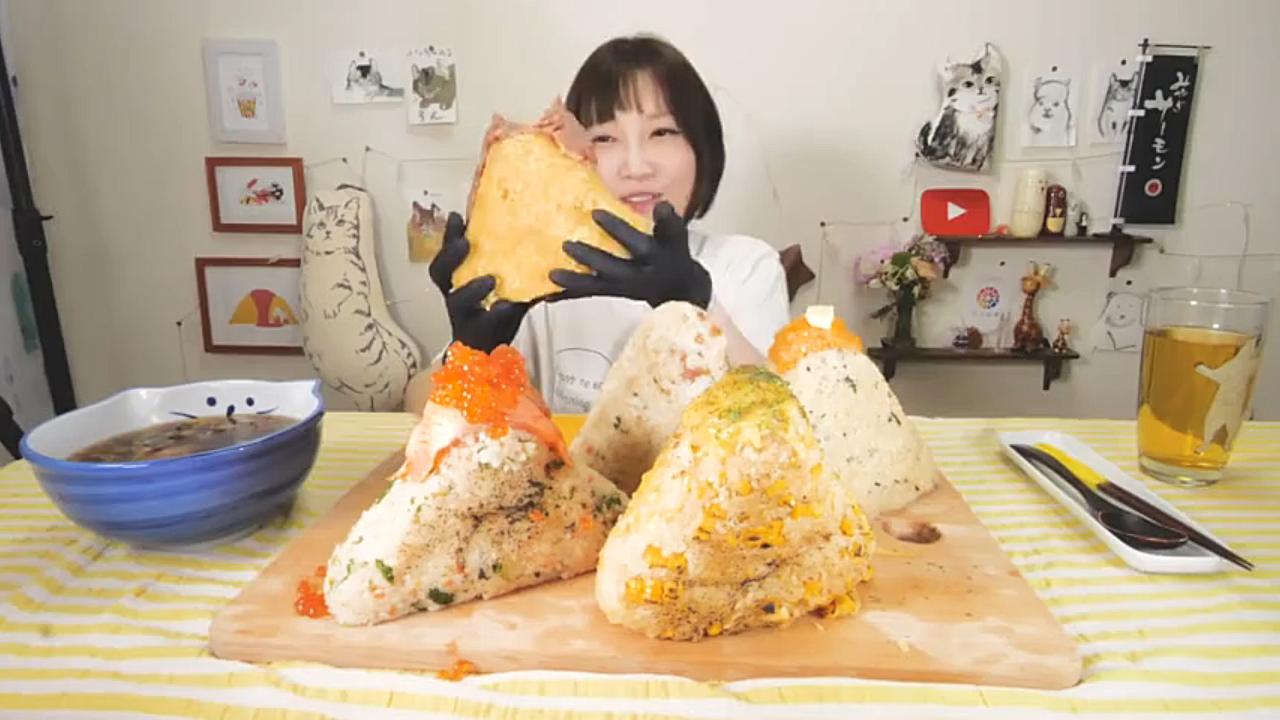 {日本吃播}【木下】超豪华的巨型豪华饭团饱满美味!