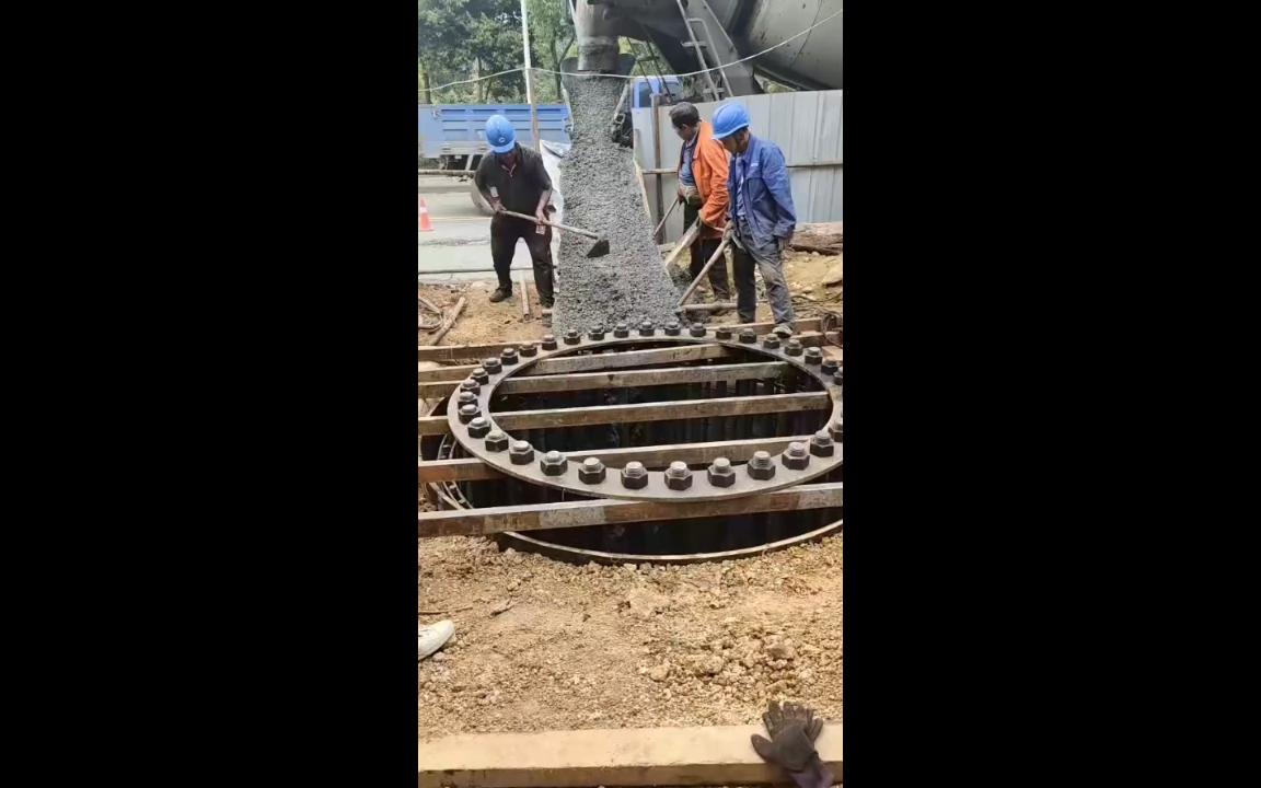 溜槽方法混凝土浇筑零基础学习工程造价预算施工工艺现场管理技术课程