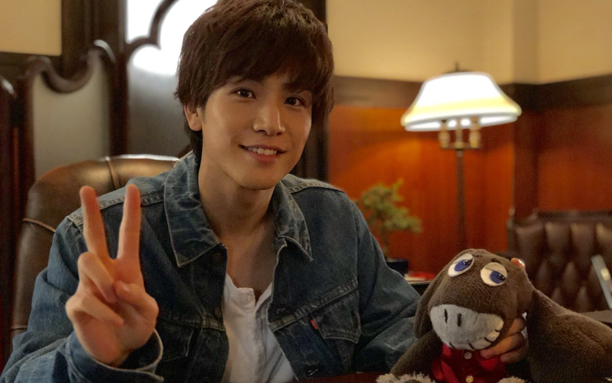 【岩田刚典】《倒闭边缘的酒店》相关官推ins视频合集