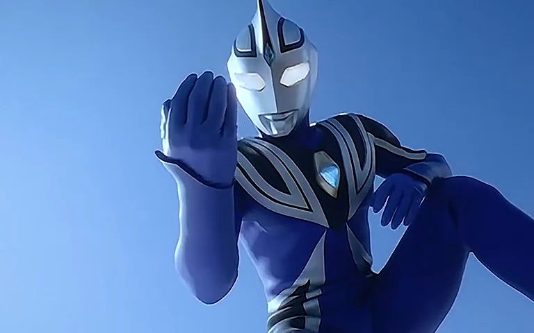 看过! #奥特曼穿帮镜头