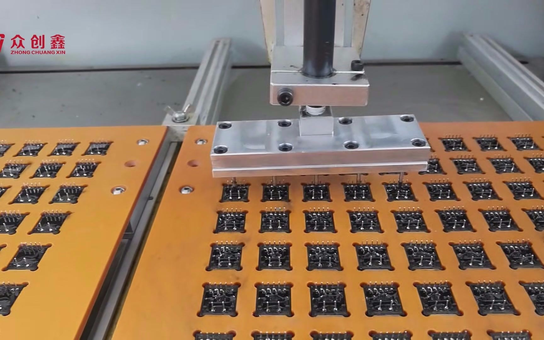 多头灌胶机灌胶工艺