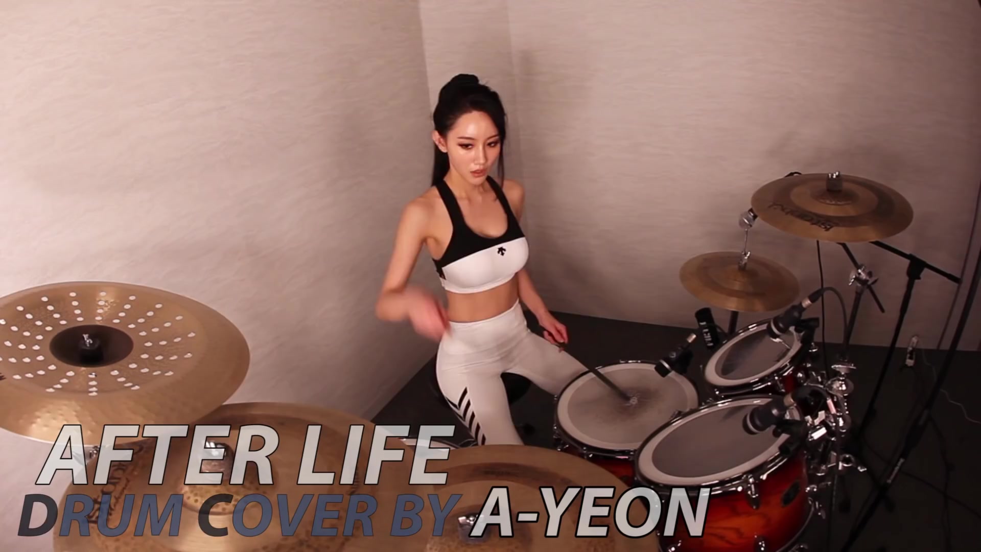 架子鼓女神雅妍,还是一如既往的美呀!