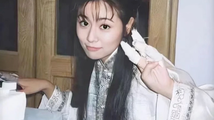 林心如她傲娇有傲娇的资本,隐藏的小富婆啊,看下她小时候过生日这么